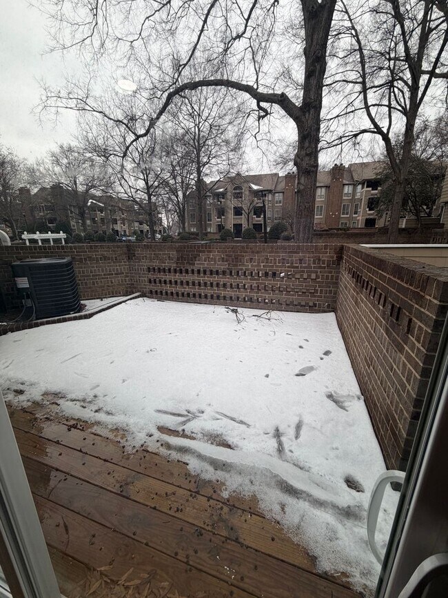 Building Photo - 4th  Ward