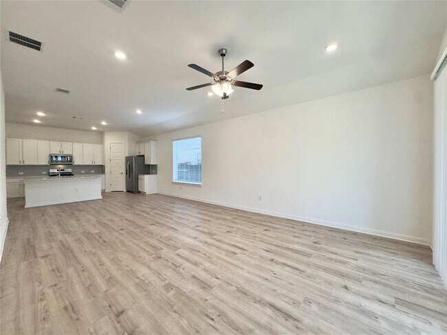 Building Photo - 2109 Gabriels Horn Rd