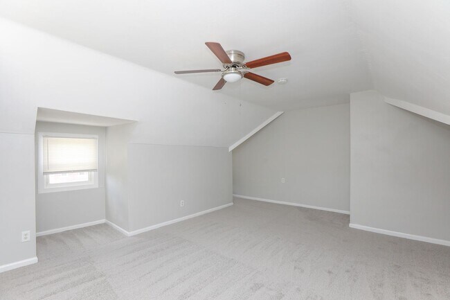Building Photo - 422-424 W 30th Street