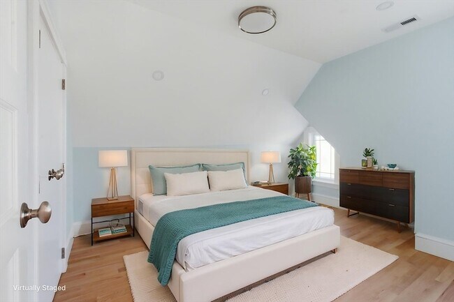 Building Photo - 23 Gay Head St