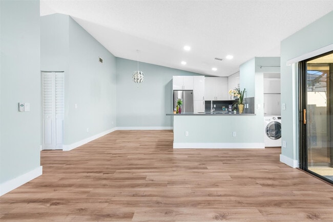 Building Photo - 9109 SW 21st St