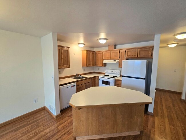 Building Photo - 2 Bedroom 2 Bath Home in Stanwood!