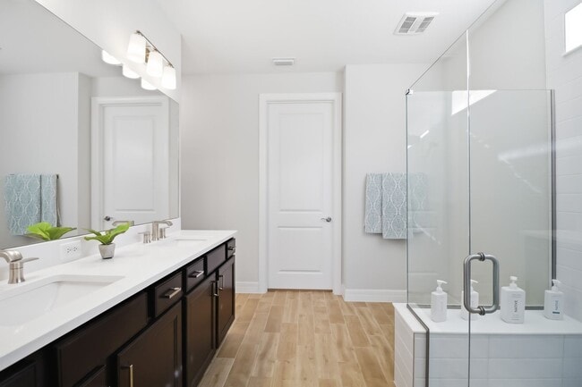 Building Photo - 55+ Community Twin Lakes St Cloud, FL