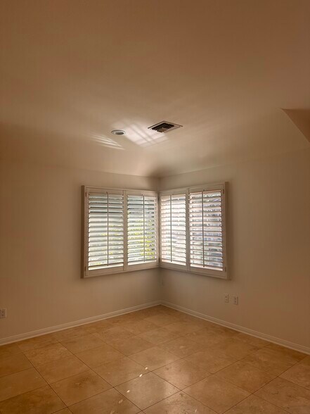 Building Photo - 17141 Superior St