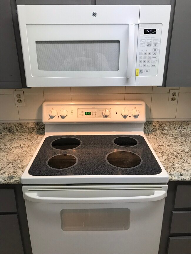 Building Photo - 12230 Fox Hound Ln