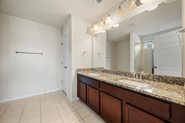 Building Photo - 5406 Traviston Dr