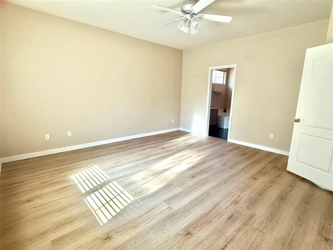 Building Photo - 1511 Freestone Dr