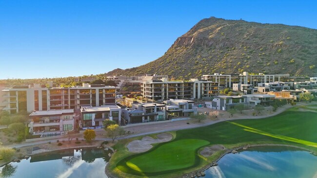 Building Photo - 4849 N Camelback Rdg Dr