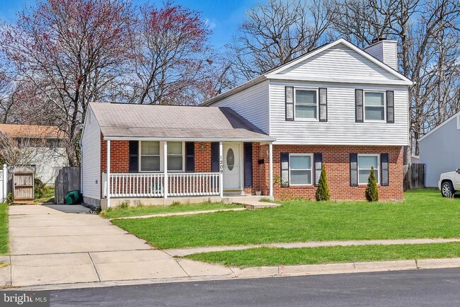 Building Photo - 1209 Marton St