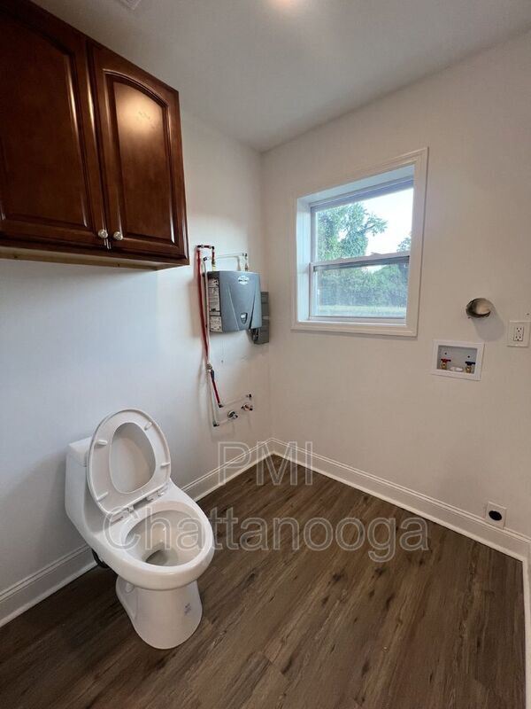 Building Photo - 1500 Arlington Ave