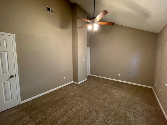 Building Photo - PRE-LEASING AUGUST 7TH, 2026! 1/2 OFF DEPOSIT SPECIAL!