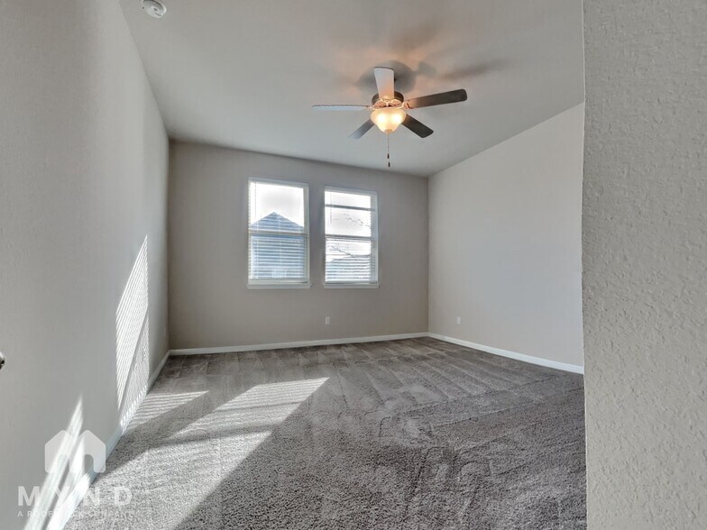Building Photo - 116 Canis St
