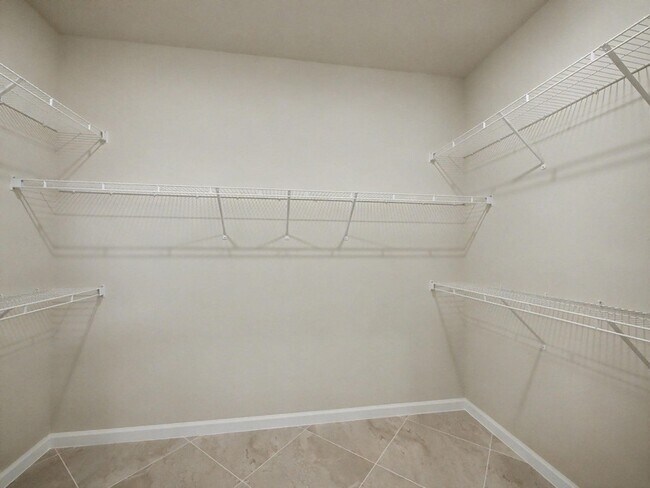 Building Photo - 14172 SW Incarnadine Ln