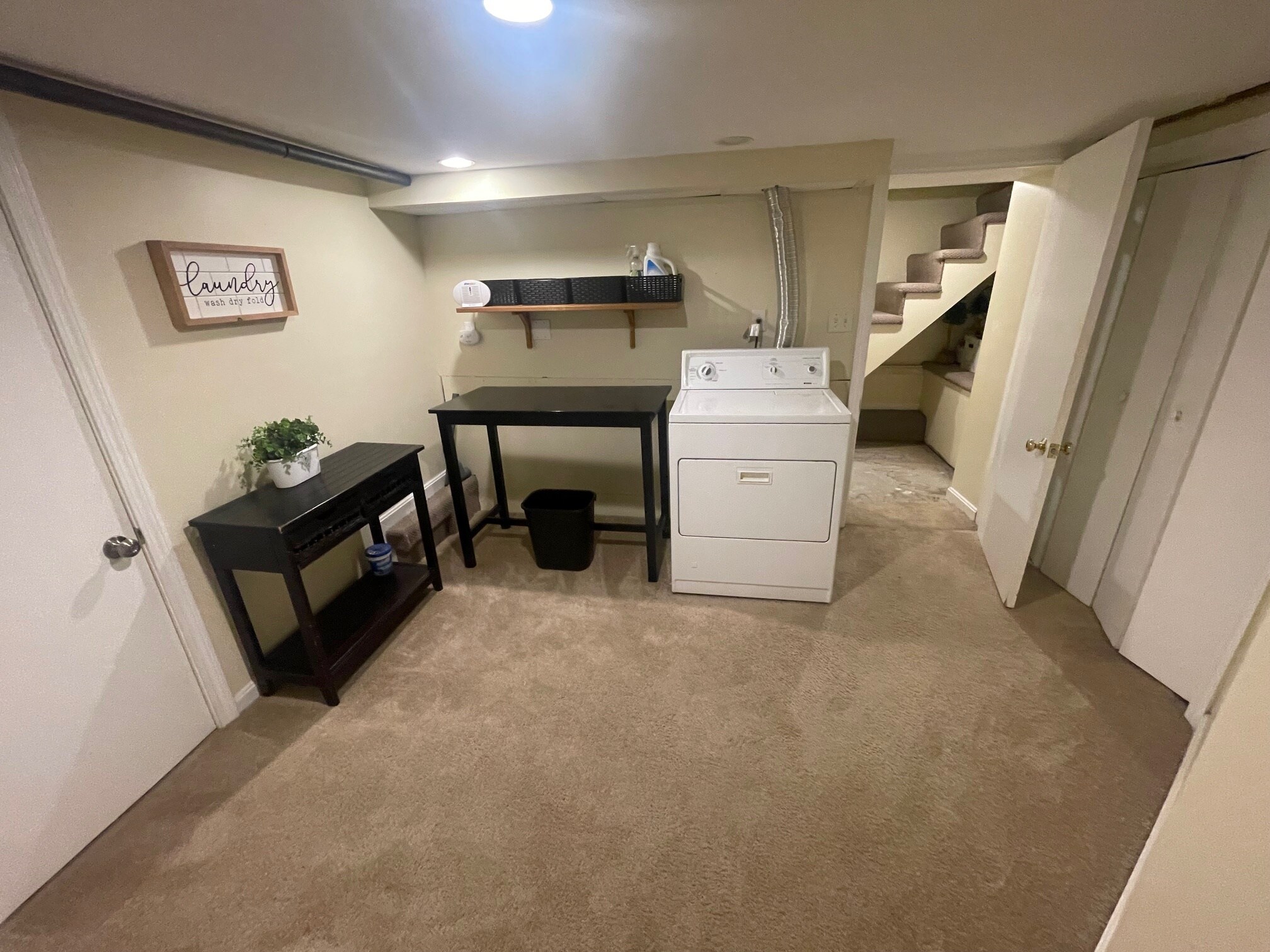 Laundry (Washer & Dryer) - 5 Linwood Rd