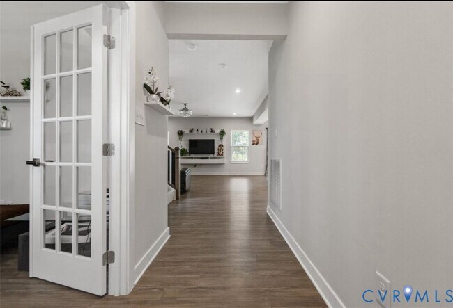 Building Photo - 16043 Cambria Cove Blvd