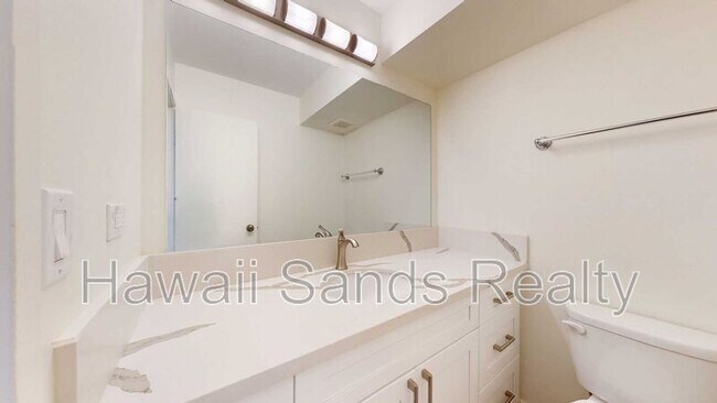 Building Photo - 430 Keoniana St