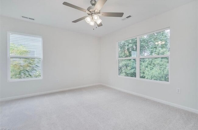 Building Photo - 1540 Beekman St