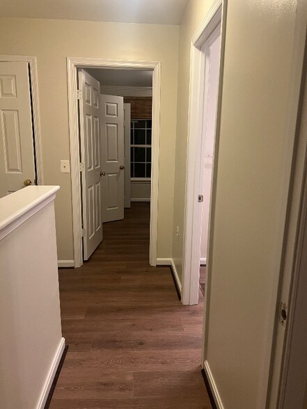 Building Photo - 22954 Fontwell Square