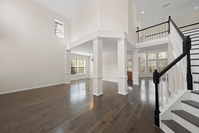 Building Photo - August Move-in, Cary Park!