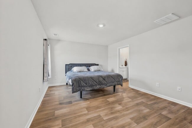Building Photo - 125 Indigo Pl