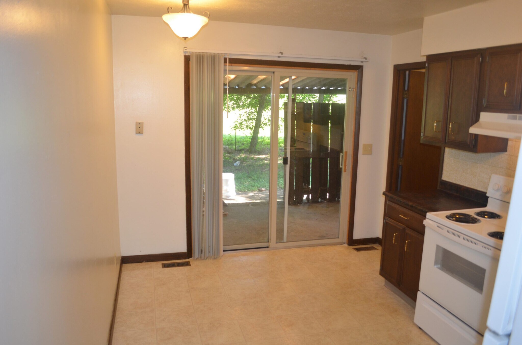 Building Photo - 6300 Ervin Rd