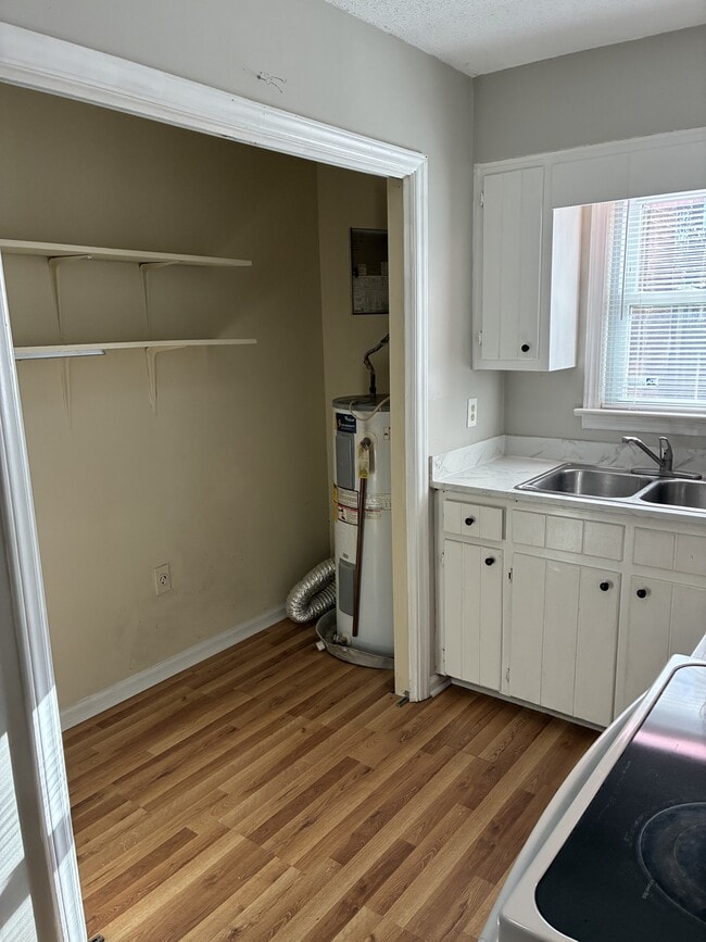 Building Photo - 114 Concord Dr