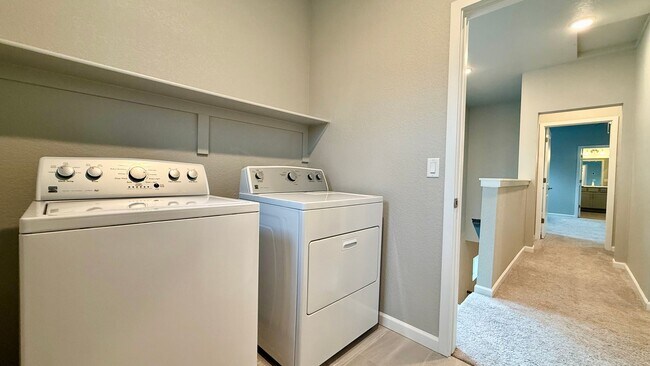 Building Photo - Modern Single-Family Home in Desirable Gold Hill Mesa — Built in 2021