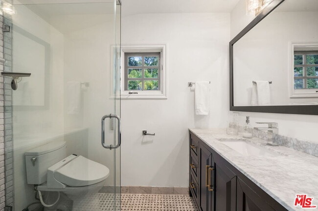 Building Photo - 9023 Alto Cedro Dr