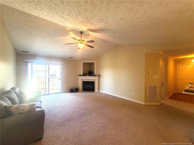 Building Photo - 1761 Renwick Dr
