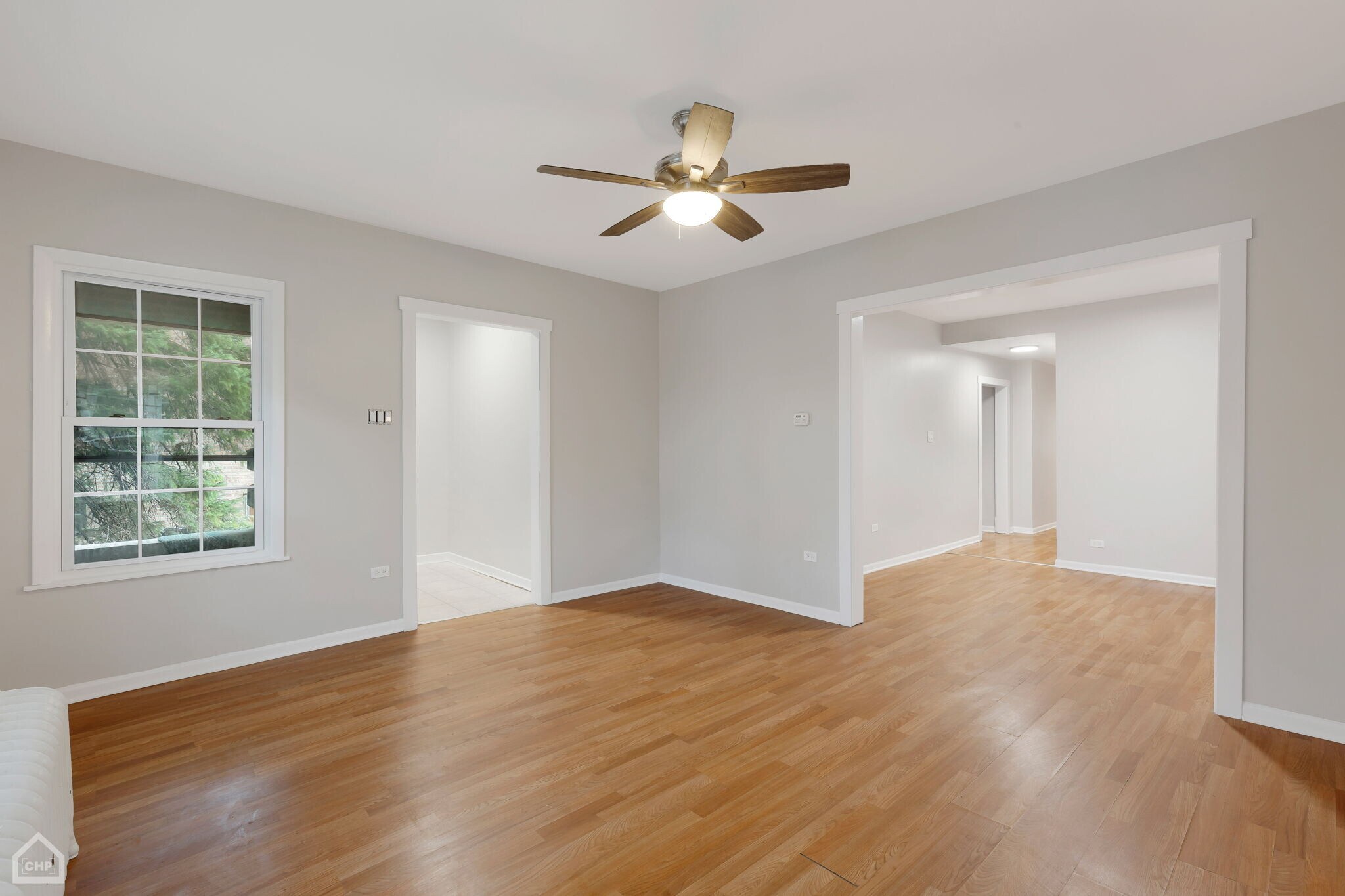 Building Photo - 3638 W Cornelia Ave