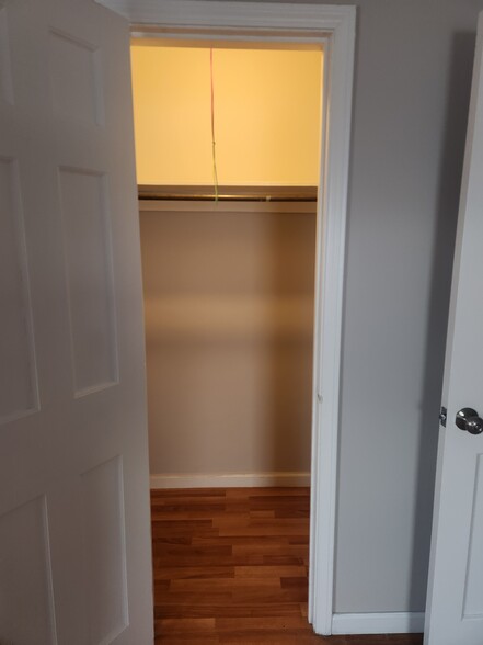 Bedroom 2 closet - 13797 Cedar Rd