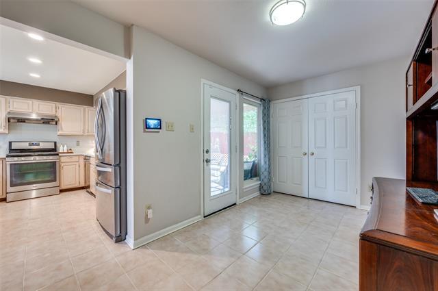Building Photo - 5670 High Creek Dr