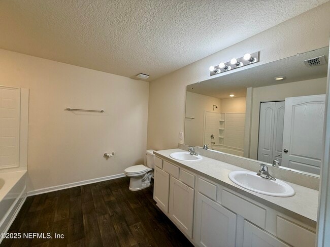 Building Photo - 3541 Lawton Pl