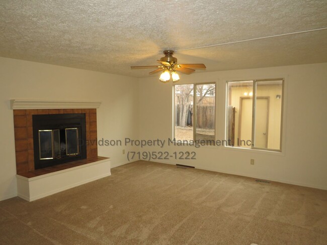 Building Photo - Beautiful 3-Bedroom House in Eastern Color...