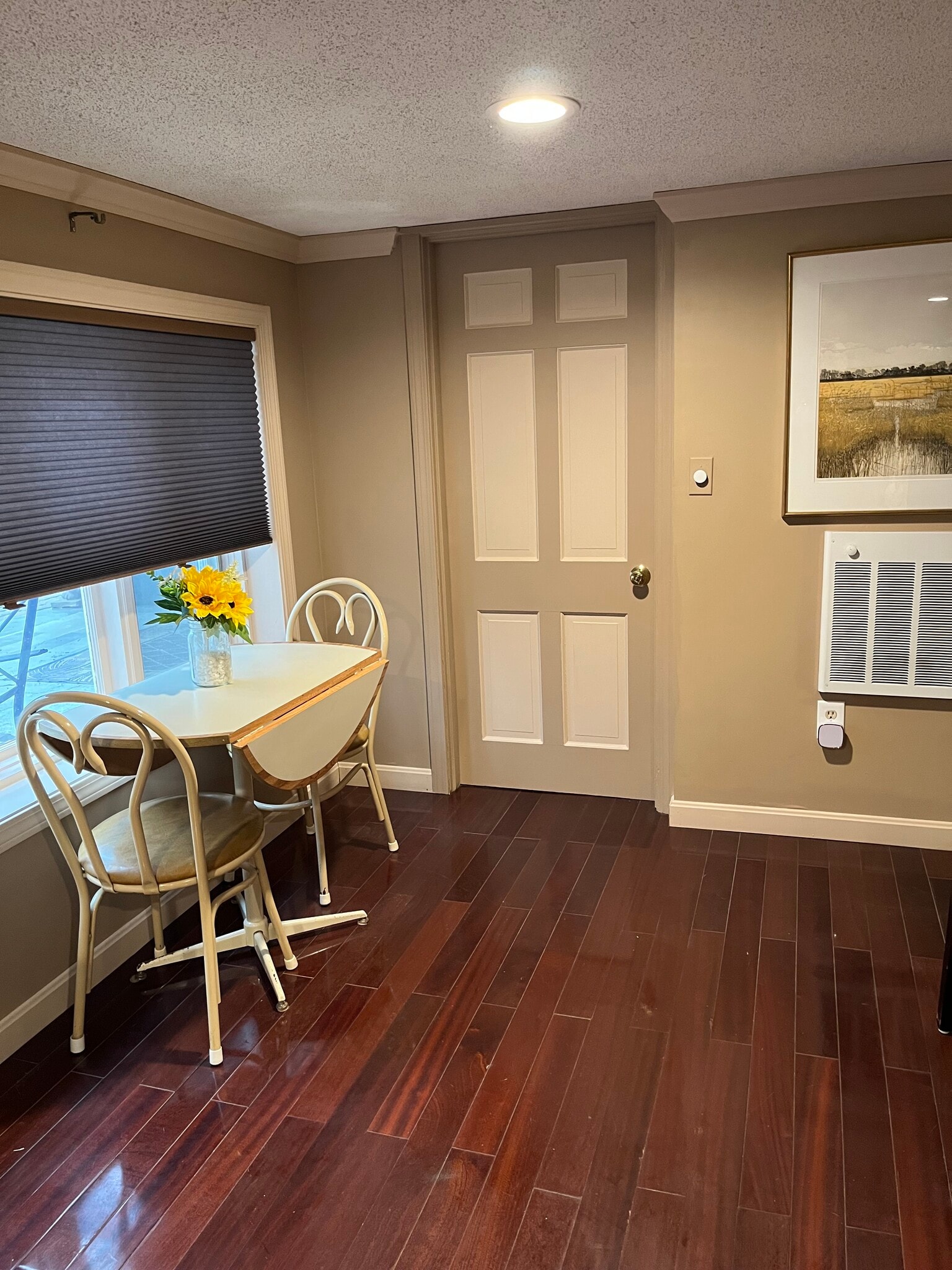 Building Photo - 21 Birchwood Rd