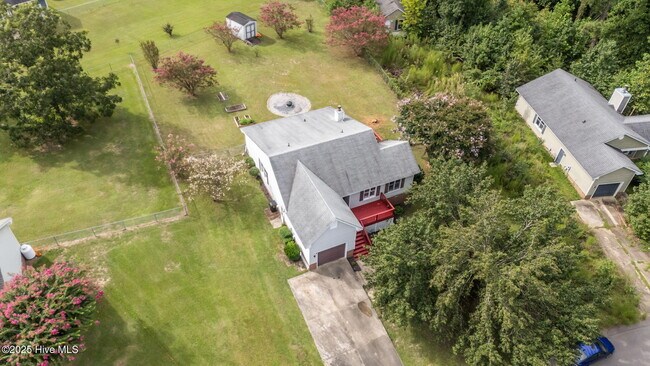 Building Photo - 39 Orrin Ct