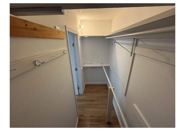 Building Photo - 55 Cedar St