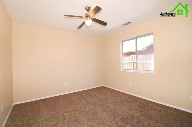 Building Photo - 2566 Capella St