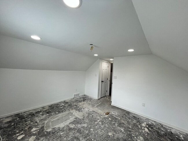 Building Photo - 1204 Terrell Dr