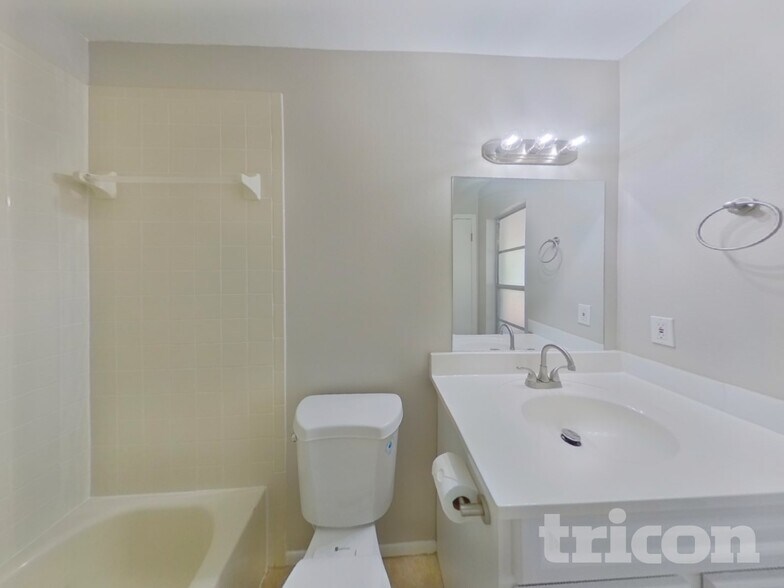 Building Photo - 1921 Cutty Bay Ct