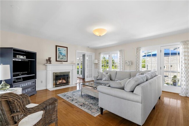Building Photo - 479 Wolcott Ave