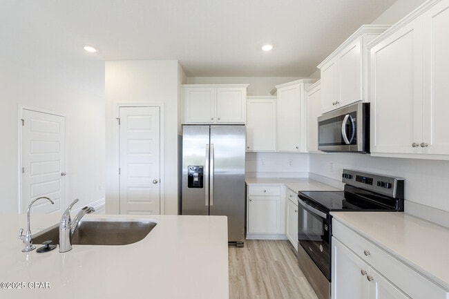 Building Photo - 167 Ellery Ln