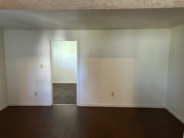 Building Photo - Stockton 1 Bedroom, 2 Bonus Rooms, 1 Bathroom Home.