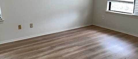 Building Photo - 117 Whisper Way