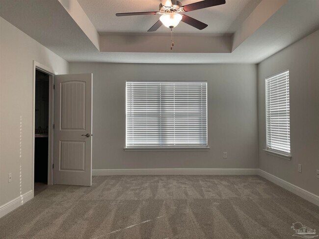 Building Photo - 395 Hilburn Ln