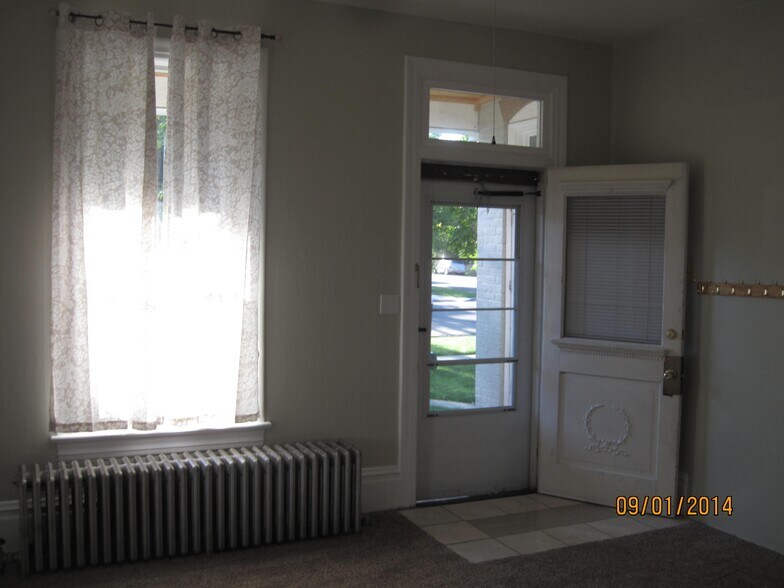 Building Photo - 290 N 300 E