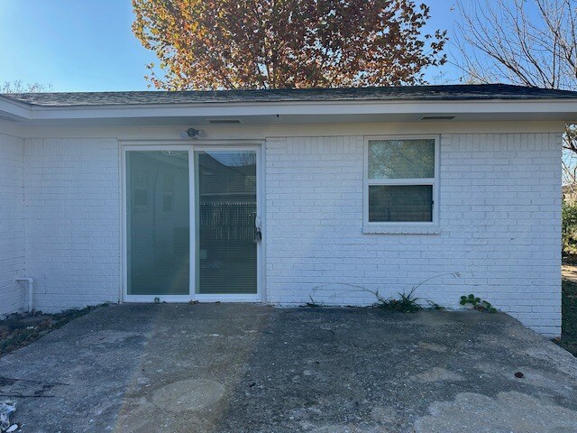 Building Photo - 201 W Campbell Dr