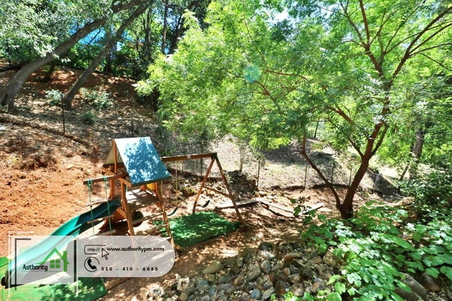 Building Photo - 3747 Sunday Ct