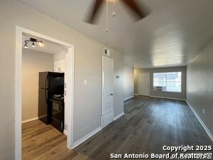 Building Photo - 2802 Lasses Blvd