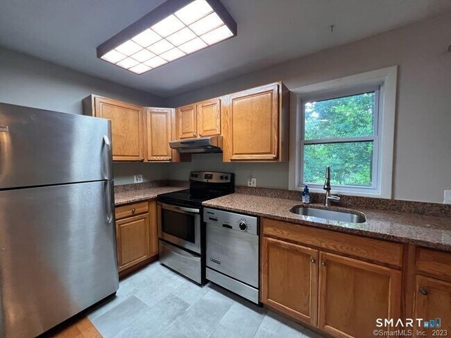 Building Photo - 223 Flanders Rd